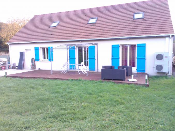 Maison de vornay entre avord et dun sur auron