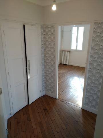 Loue grand 3 pièces très lumineux