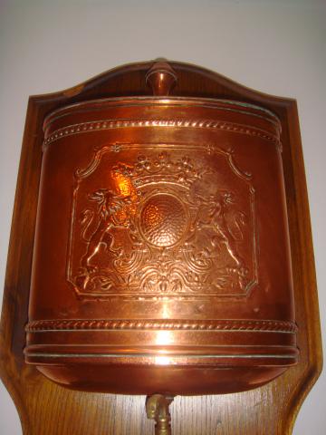 Fontaine en cuivre de Villedieu les poêles