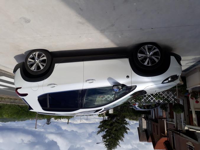 VENDS PEUGEOT 2008 HDI 120 CROSSWAY