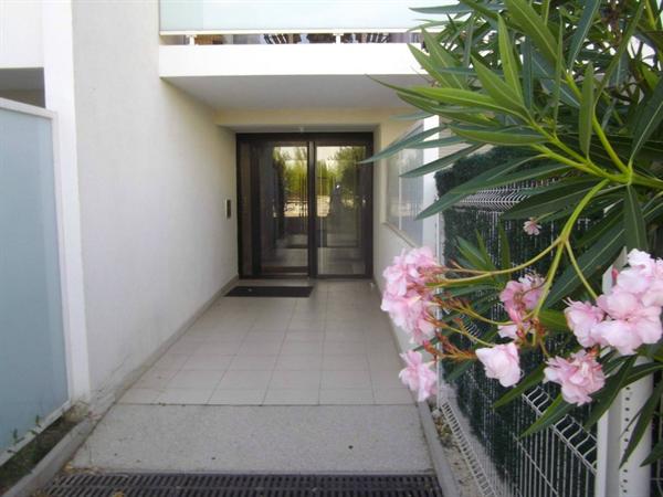 PRIX EN BAISSE A SAISIR tres beau type3 la ciotat