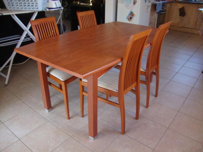 SALLE A MANGER + BUFFET