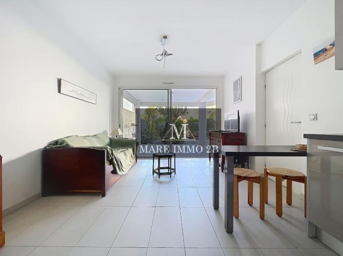 Appartement de type T2 bis avec terrasse et jardin