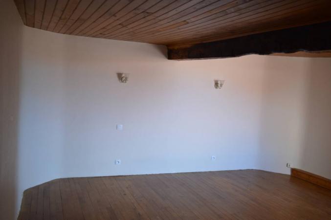 Maison T2bis centre village