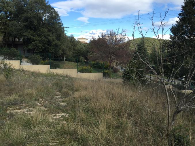 Terrain constructible avec forage