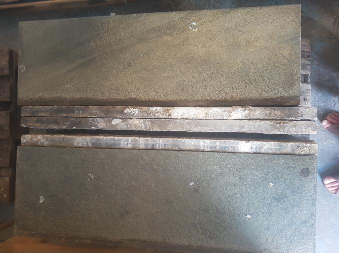 Pierre bleue récupérée a nettoyer 50e la pièce de 1ml