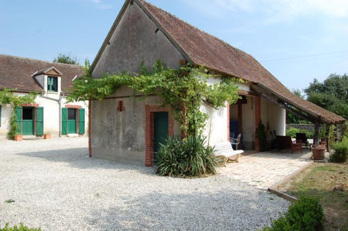 Longere de 260m² au calme