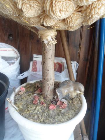 Joli petit arbre artificiel