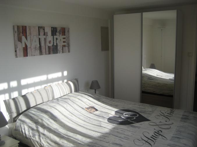 Appart F2 proche port avec piscine