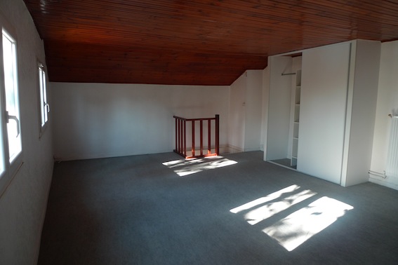 Grand T2 indépendant dans belle villa Pertuis