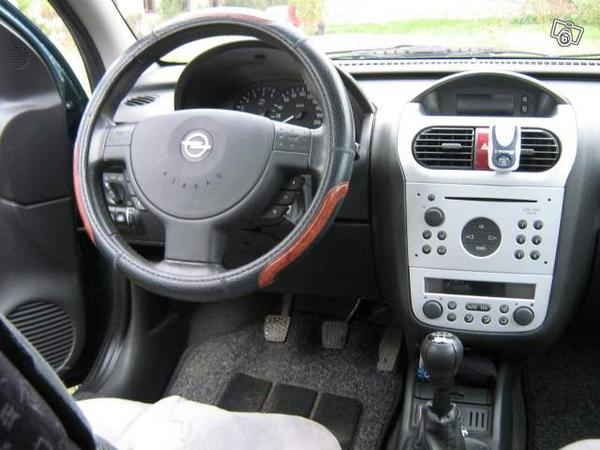 Belle opel Corsa 1.7 DTI Elégance 5 portes