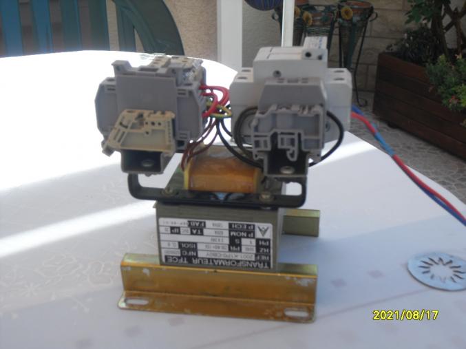 Transformateur électrique 220v - 2x 24v