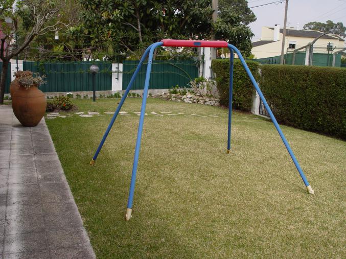 Maison, 3 chambres sur terrain de 500m2 avec piscine et garage, Sesimbra, Portugal