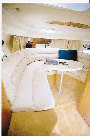 28 PIEDS BI-MOTEUR DIESEL COMMANDES ELECTRONIQUES