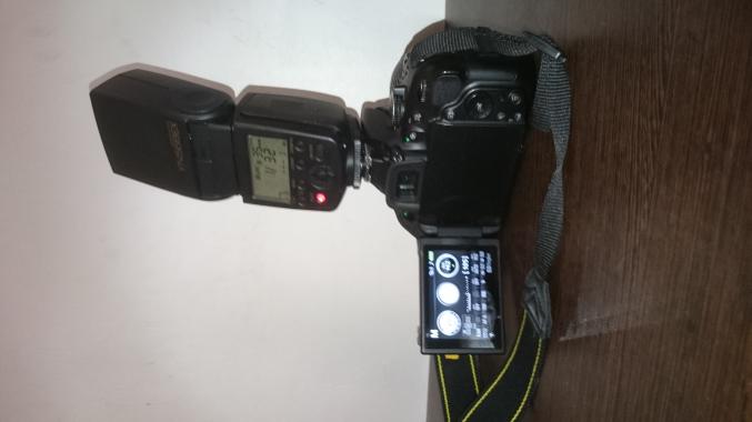Nikon D5200 + objectif Nikon + Flash Yongnuo YN-56