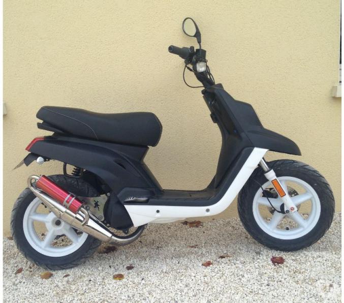 Scooter MBK/avec carte grise