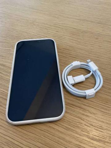 IPhone 12 128GB en bon état