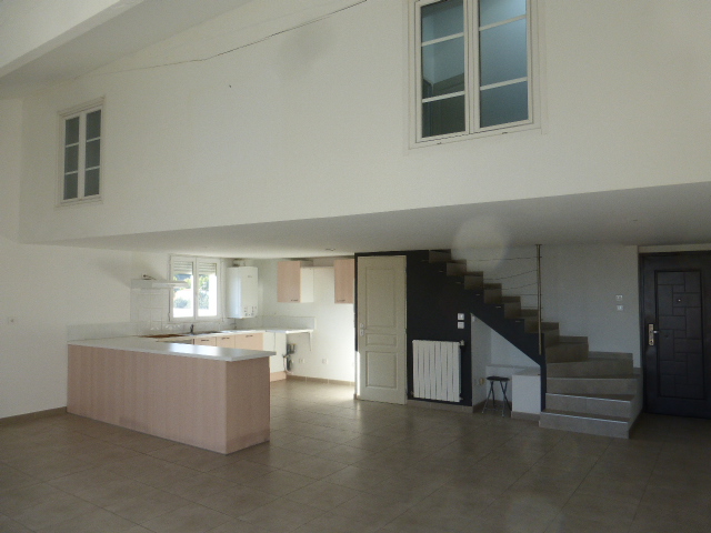 LOFT ATYPIQUE VENELLES