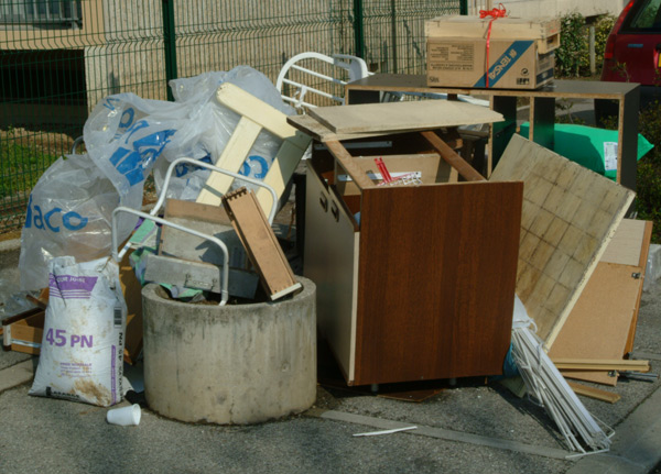 Recherche ou rachète divers choses du temps passé qui vous servent plus