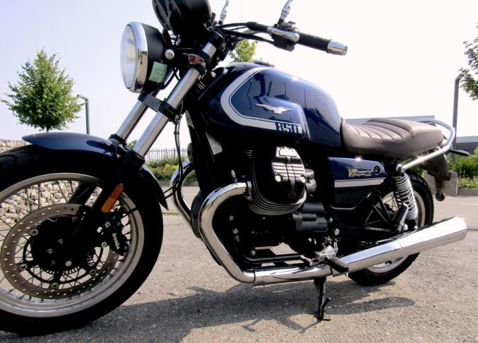 Guzzi V7 850 Spécial