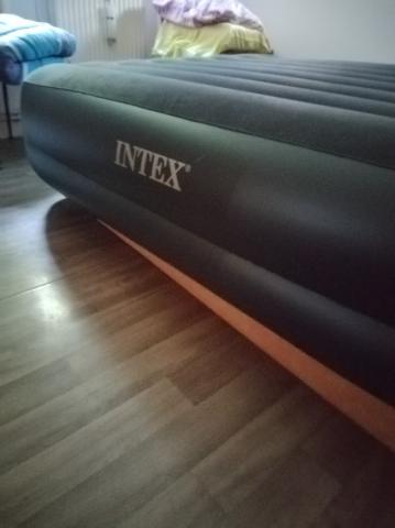 Matelas gonfable electriue
