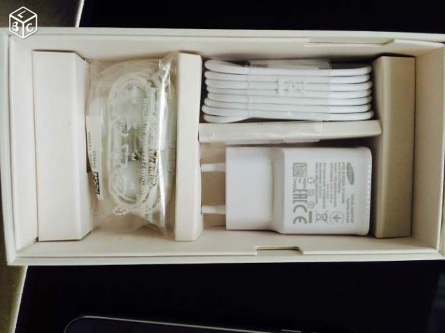 Galaxy s6 Cosmos Black550Euro(s)