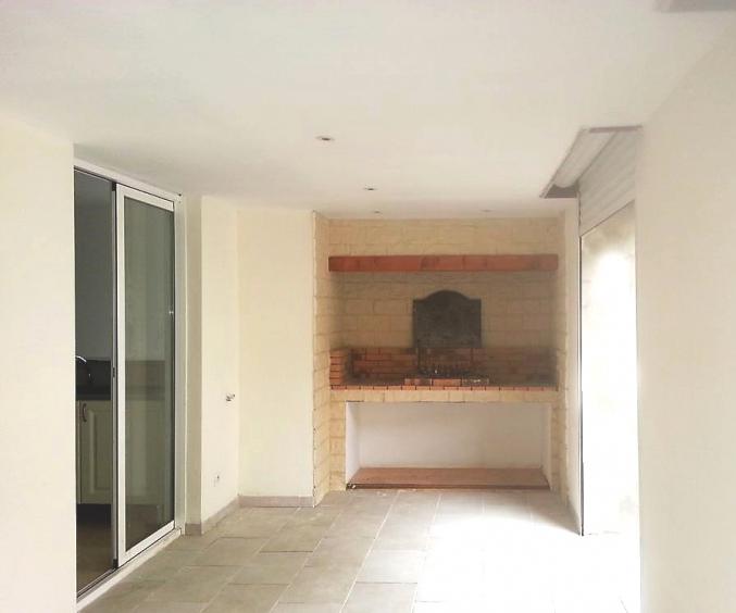 MAISON DE VILLE RENOVEE F 5 + EXT LOGGIA+APPT PROCHE MER