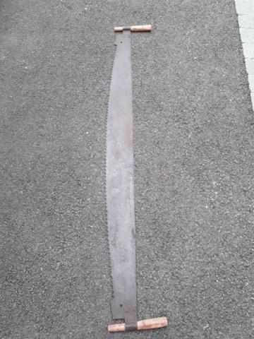 Scie ancienne de bucheron