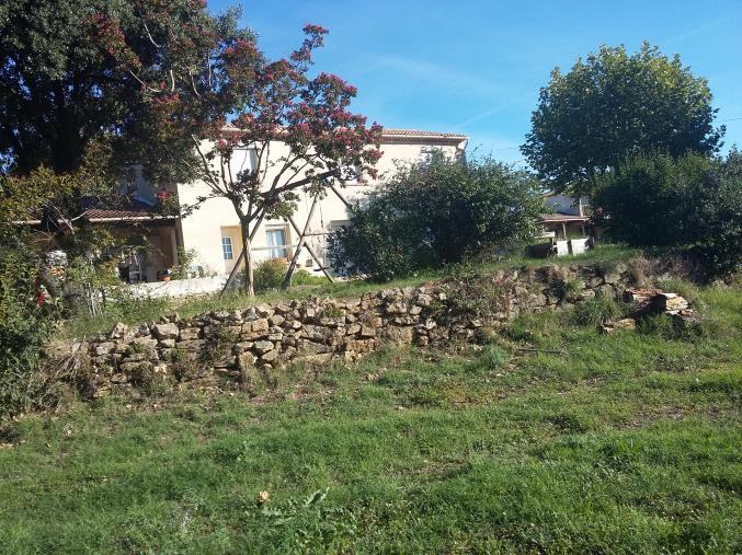 Grande MAISON  dans un cadre de verdure