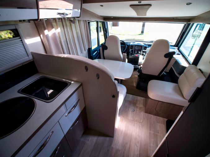 CAMPING CAR BAVARIA INTEGRAL DE 2015  