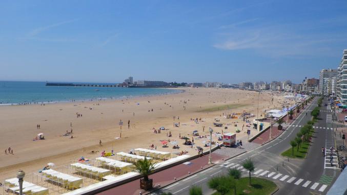LES SABLES D’OLONNE  accès direct à la plage 