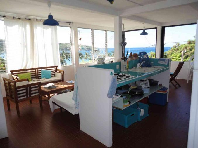 Maison à Grande Anse. Vue Caraïbe, plage à 60m.