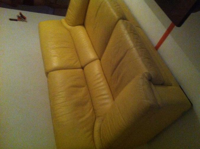 Canape cuir,