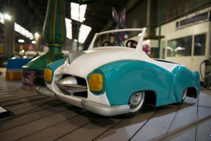 Carrousel écologique à propulsion parentale