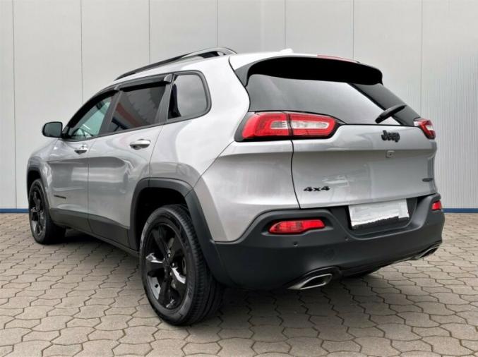 Jeep Cherokee 2.2 MJ 4x4 Night Eagle °Leder°Navi°RFK°