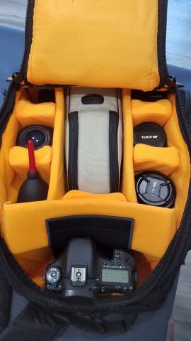 Appareil photo numérique Canon EOS 7D avec accessoires