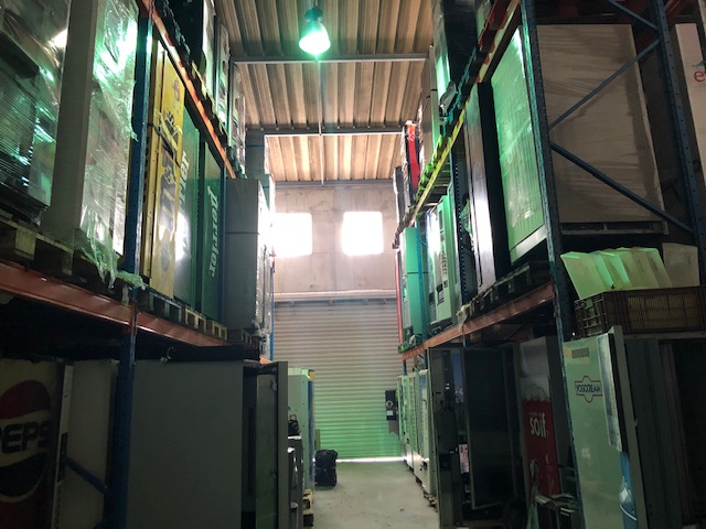 FAIRE OFFRE-250 DISTRIBUTEURS AUTOMATIQUES