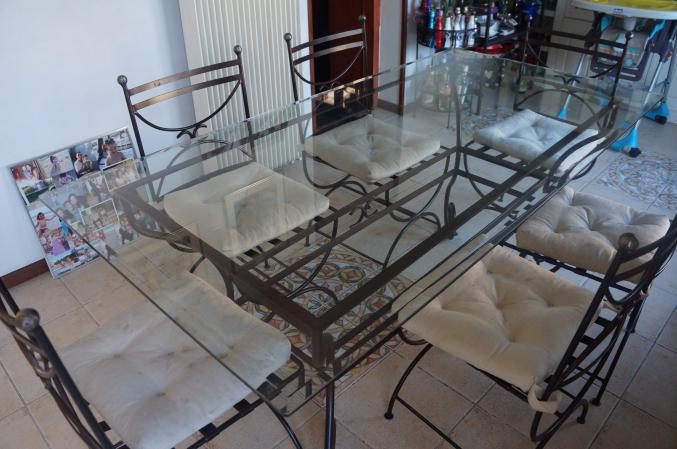 Table en fer forgé