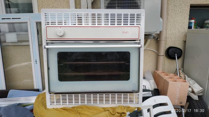 Four encastrable eno