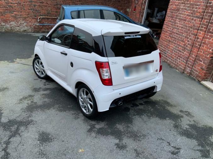  Voiture sans permis avec révision faite