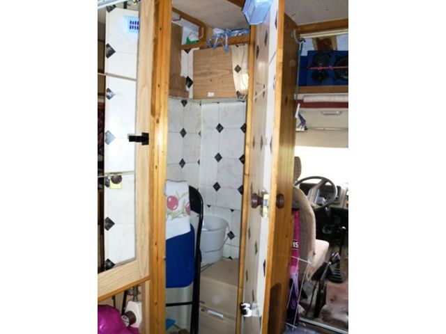 Camping car renault Trafic 58,1986 avec 205000 km