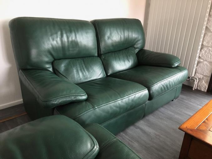 2 canapés en cuir : 2 places + 3 places