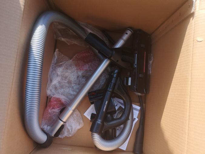 Vend aspirateur rowenta neuf