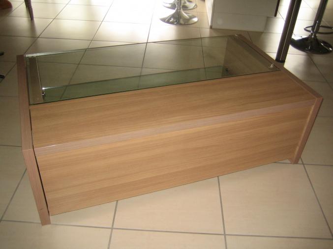 TABLE BASSE
