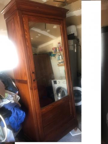 Armoire avec miroir