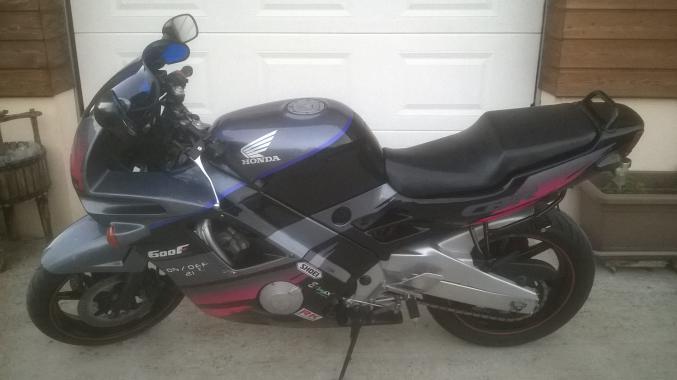 Vends honda 600 CBRF