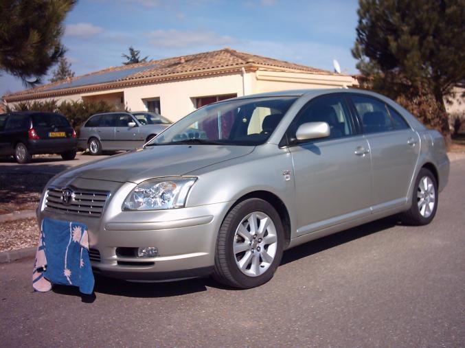 A vendre une toyota avensis d4d 115 ch.