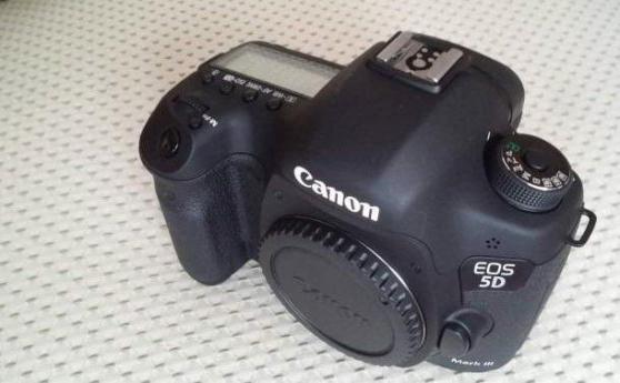 Canon EOS 5d mark 3 neuf 110clics 5 D mk