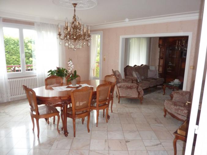 SPACIEUX ET LUMINEUX APPARTEMENT T5