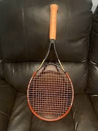 RaqUETTE   DE   TENNIS